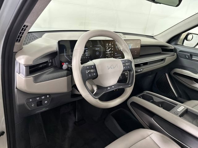 Used 2024 Kia EV9 Wind image 13