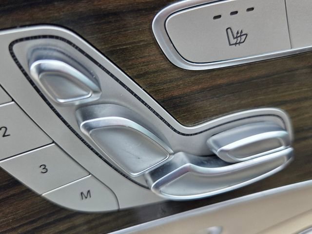 Used 2018 Mercedes-Benz C 300 4MATIC Sedan image 20