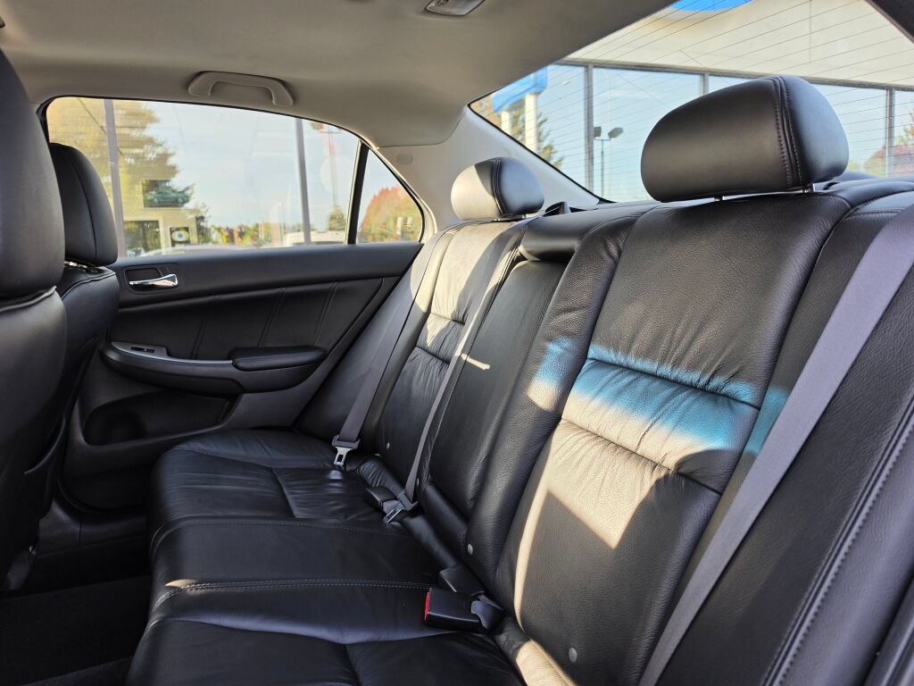 Used 2005 Honda Accord EX-L image 16
