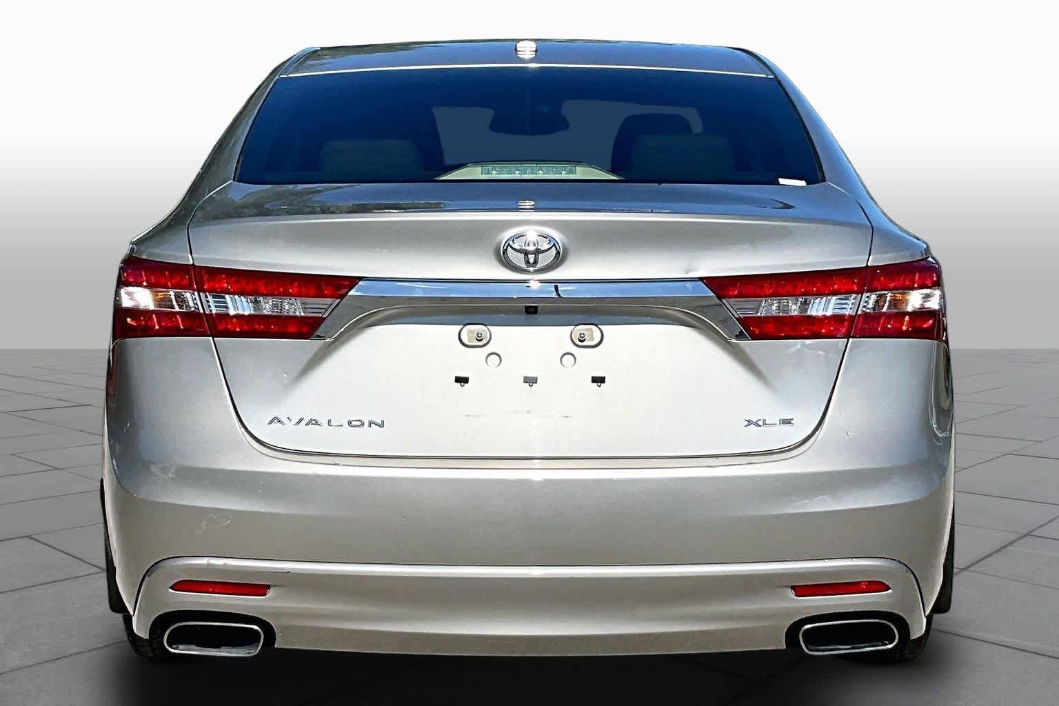 Used 2014 Toyota Avalon XLE Touring FWD image 5