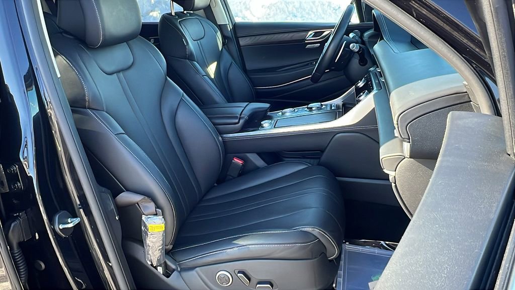 Used 2024 Genesis GV80 2.5T image 11