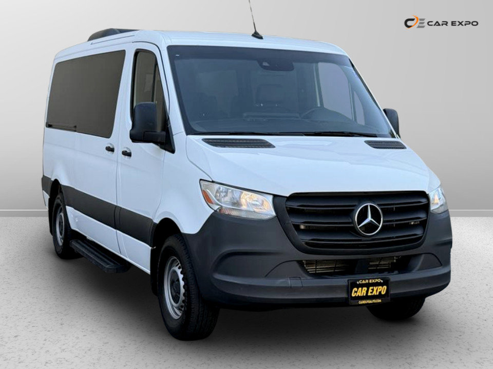 Used 2023 Mercedes-Benz Sprinter 2500 image 2