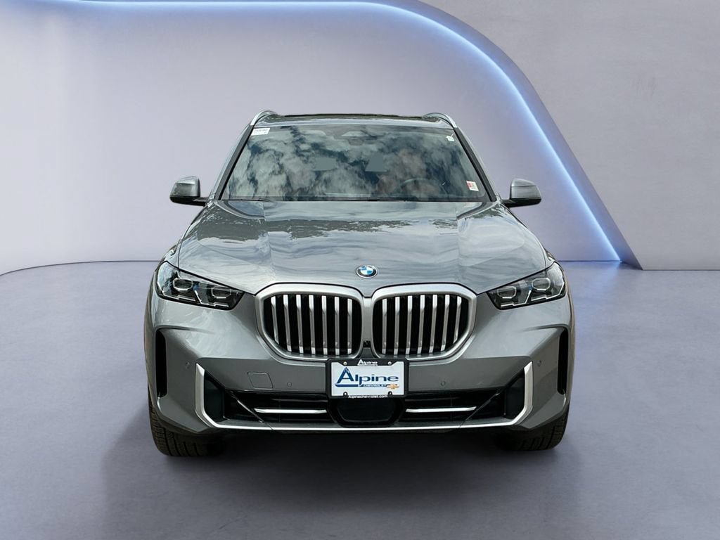 Used 2026 BMW X5 xDrive40i w/ Premium Package AWD/4WD image 8