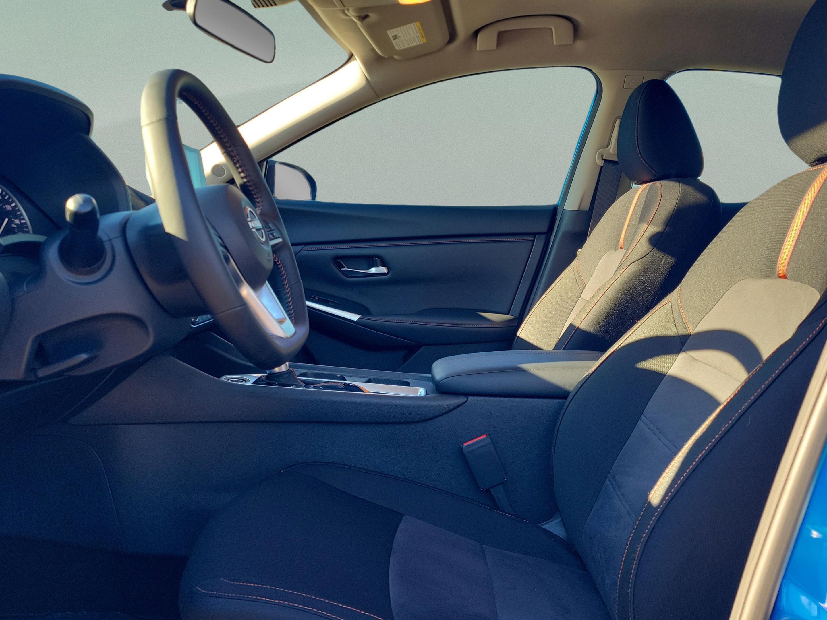 Certified 2025 Nissan Sentra SR image 21