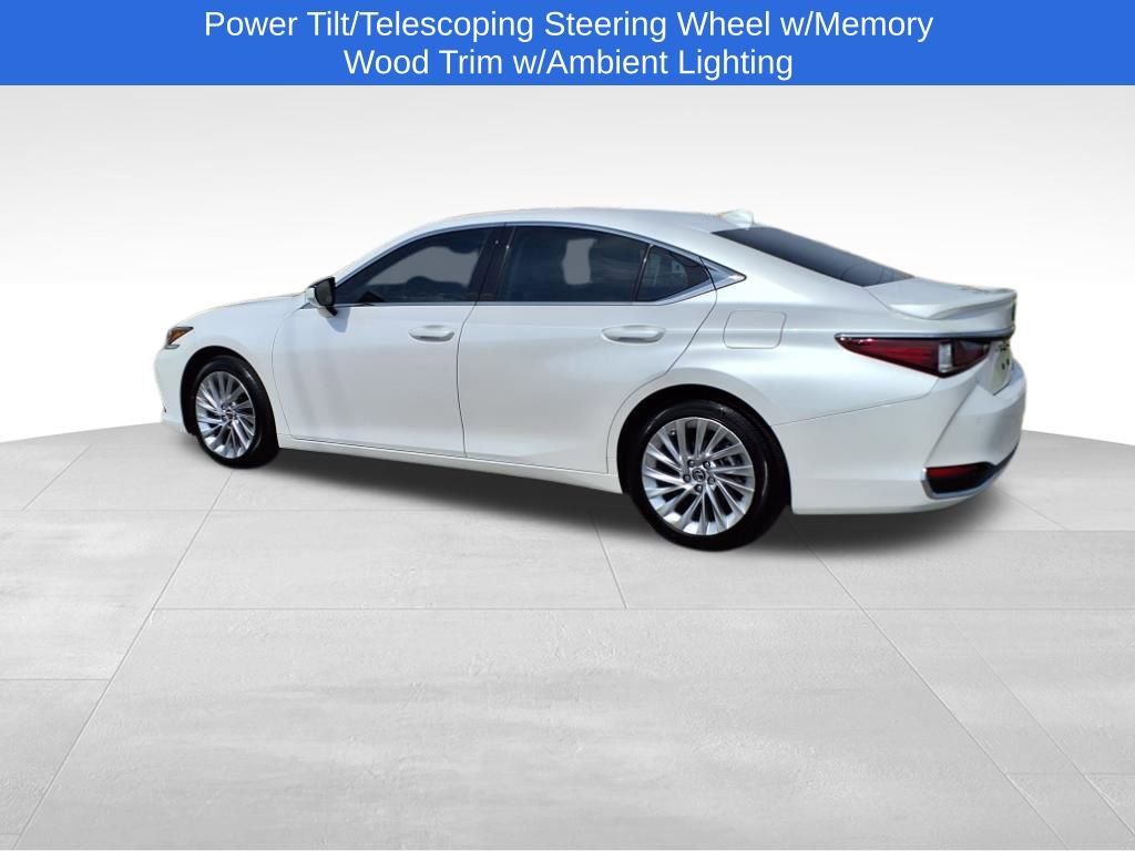 Used 2024 Lexus ES 300h w/ Luxury Package image 9