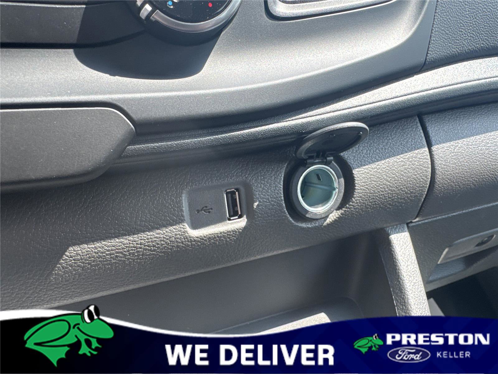 New 2025 Ford Transit 150 Low Roof image 27