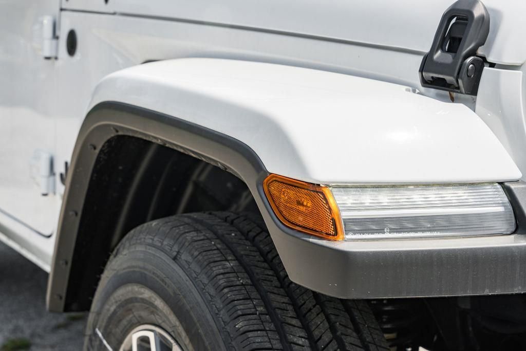 New 2025 Jeep Wrangler Sahara w/ Technology Group image 14