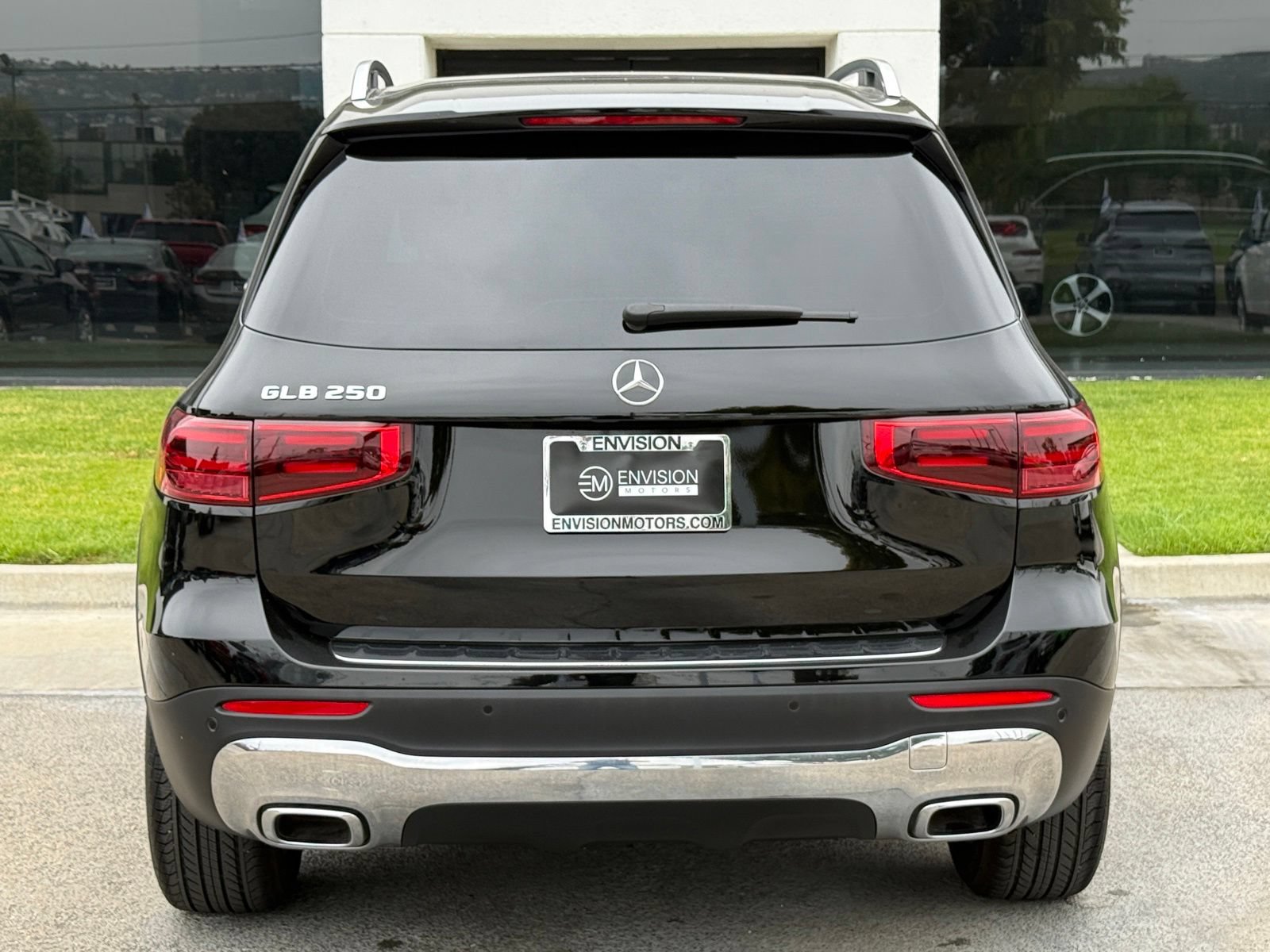 Used 2025 Mercedes-Benz GLB 250 image 14