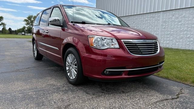 Used 2015 Chrysler Town & Country Touring-L w/ Driver Convenience Group