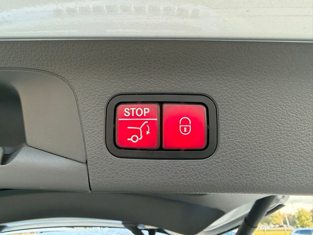 Used 2020 Mercedes-Benz GLS 450 4MATIC image 13