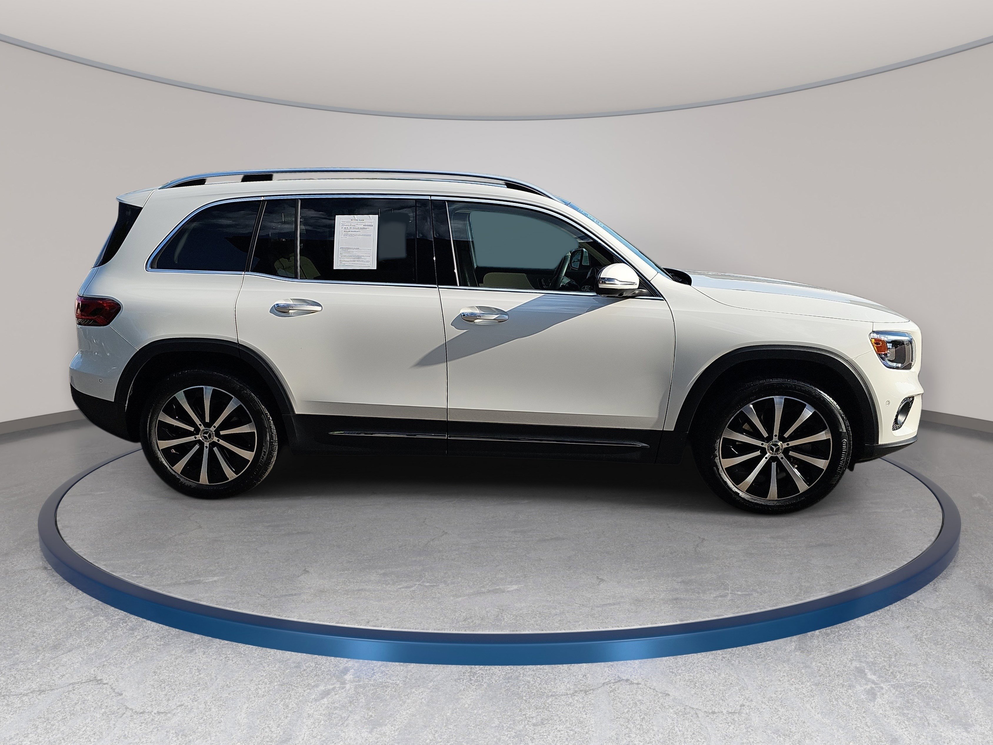 Used 2022 Mercedes-Benz GLB 250 image 5