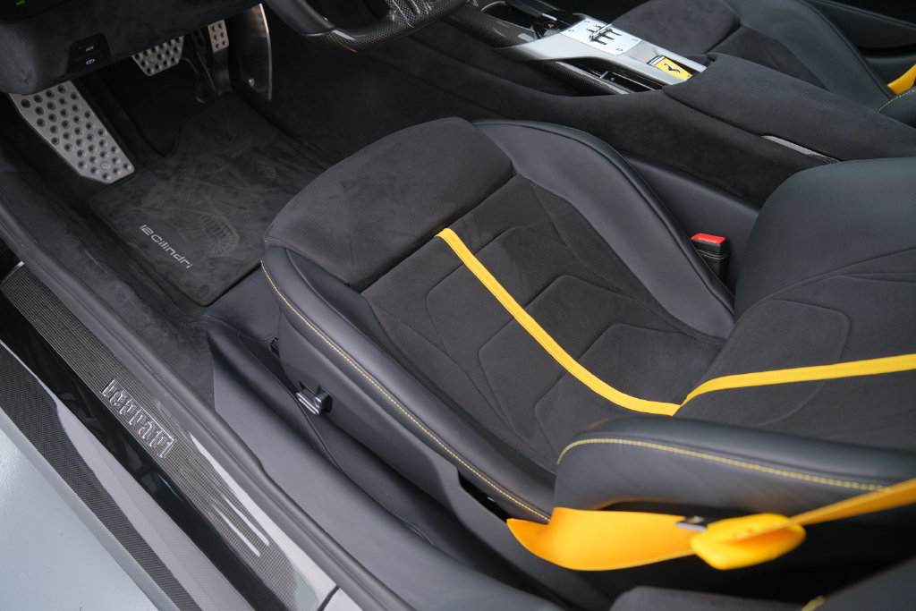 Used 2025 Ferrari 12Cilindri RWD image 11