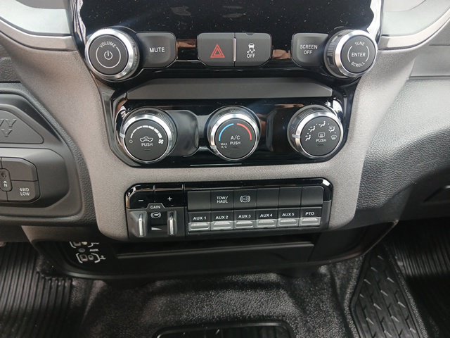 New 2027 RAM 4500 Tradesman w/ Chrome Appearance Group AWD/4WD image 37