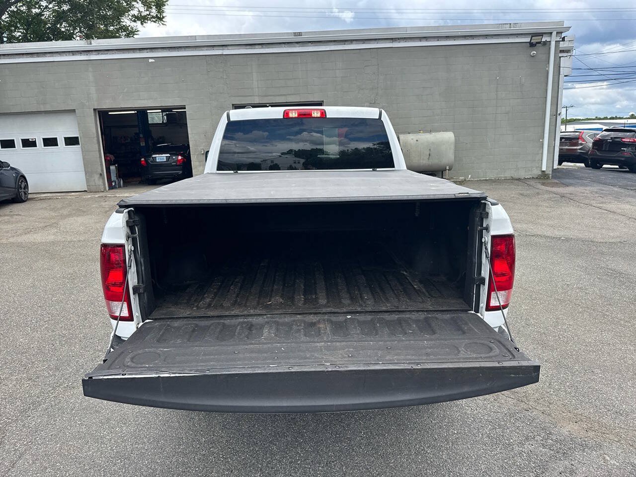 Used 2018 RAM 1500 Express w/ Express Value Package AWD/4WD image 13