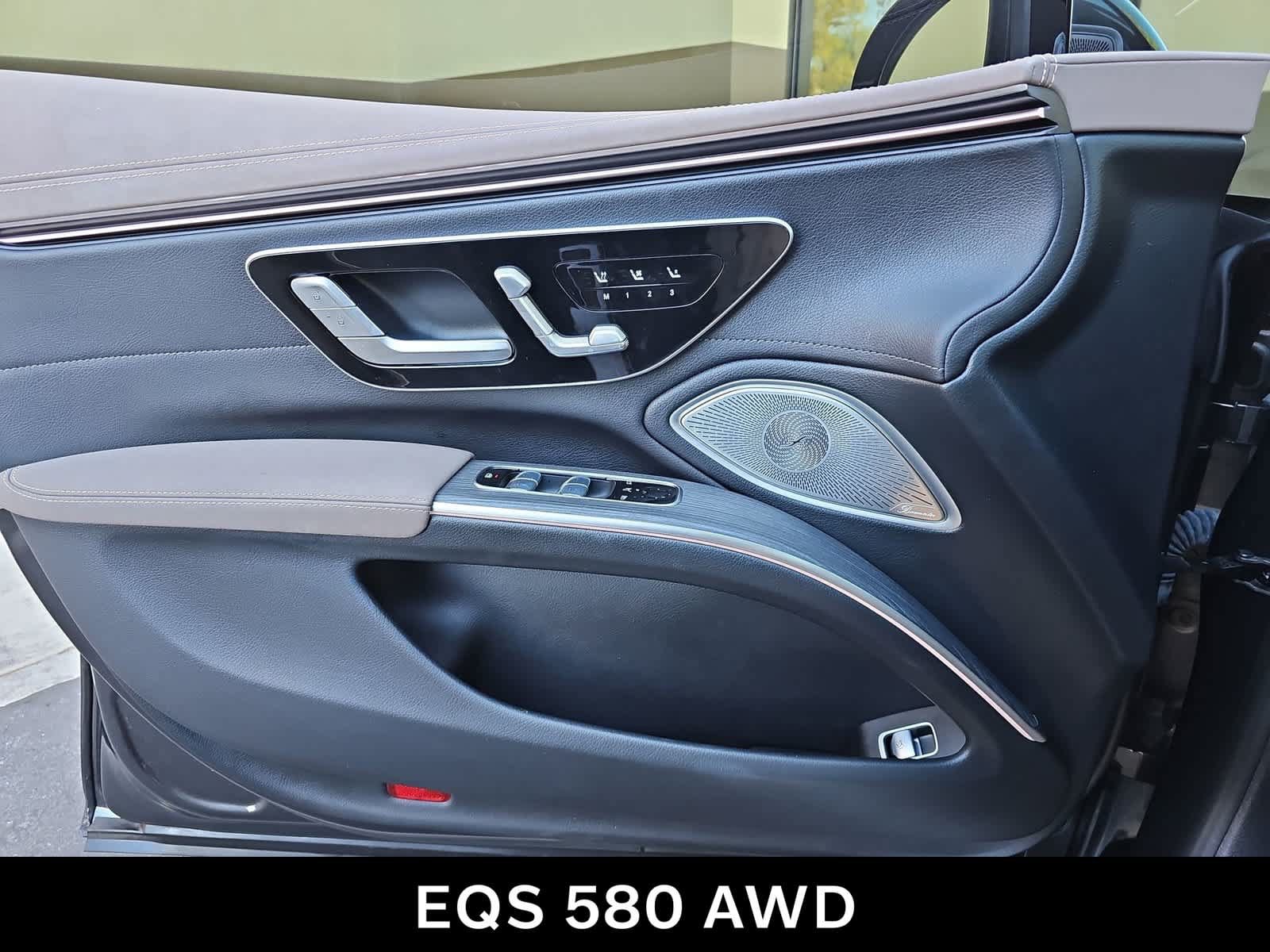Used 2023 Mercedes-Benz EQS 580 4MATIC Sedan image 27
