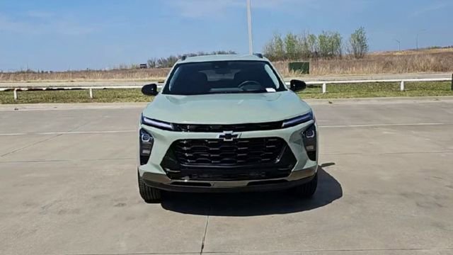 New 2026 Chevrolet Trax ACTIV w/ Driver Confidence Package FWD image 3