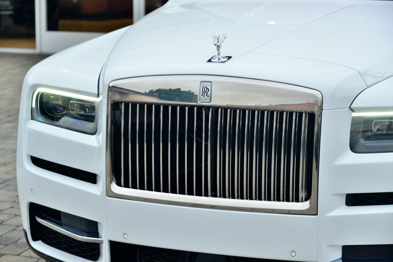 Certified 2023 Rolls-Royce Cullinan w/ Technology Package AWD/4WD image 29