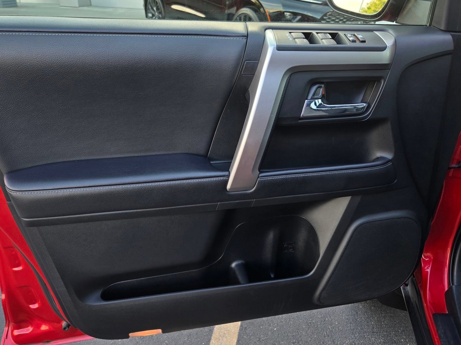 Certified 2021 Toyota 4Runner SR5 AWD/4WD image 9