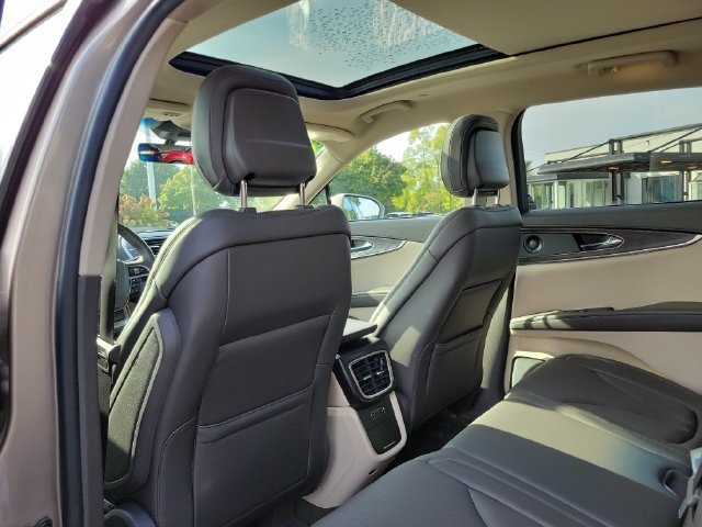 Used 2020 Lincoln Nautilus Reserve AWD/4WD image 23
