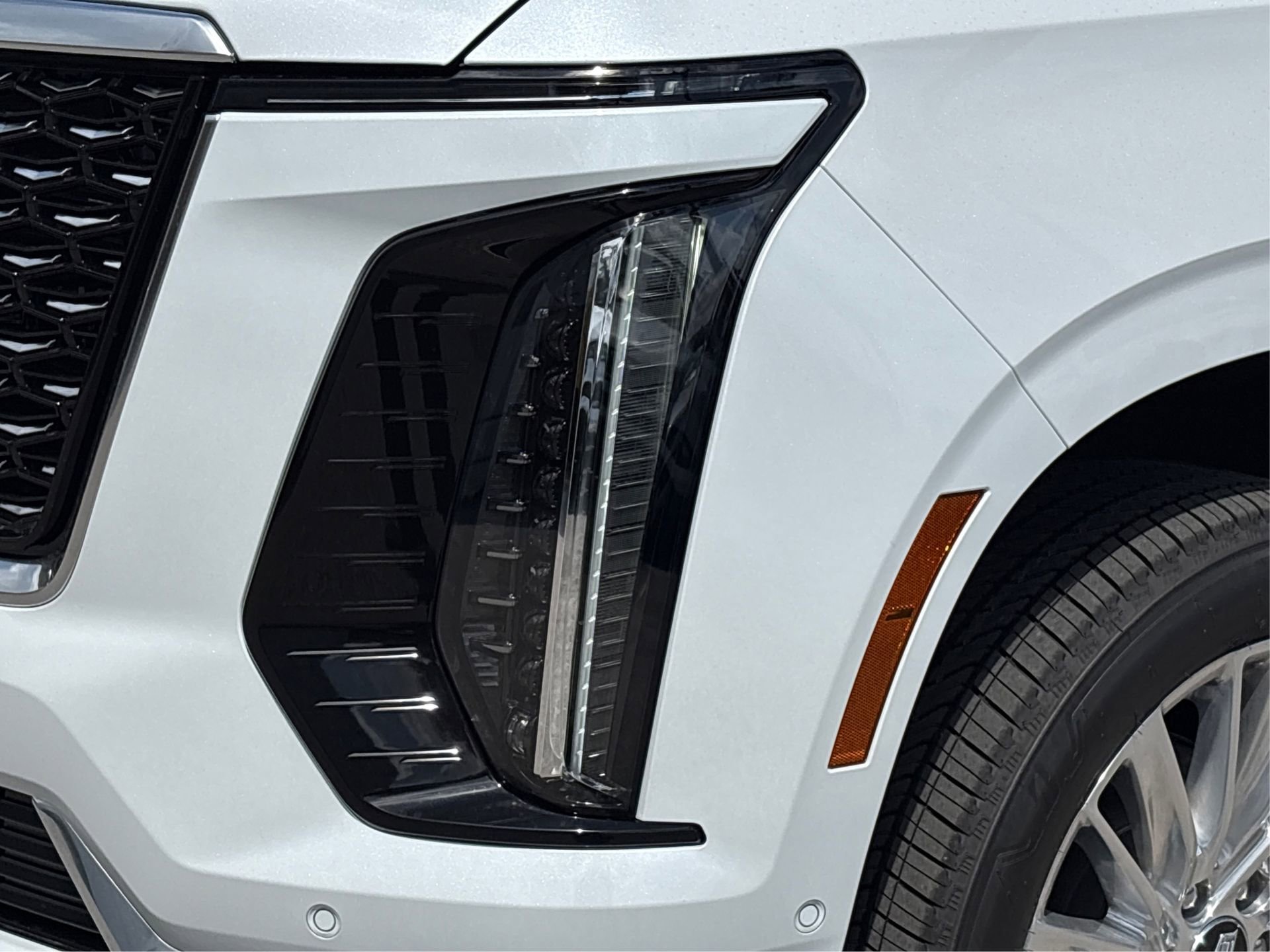 New 2026 Cadillac Escalade Luxury image 14