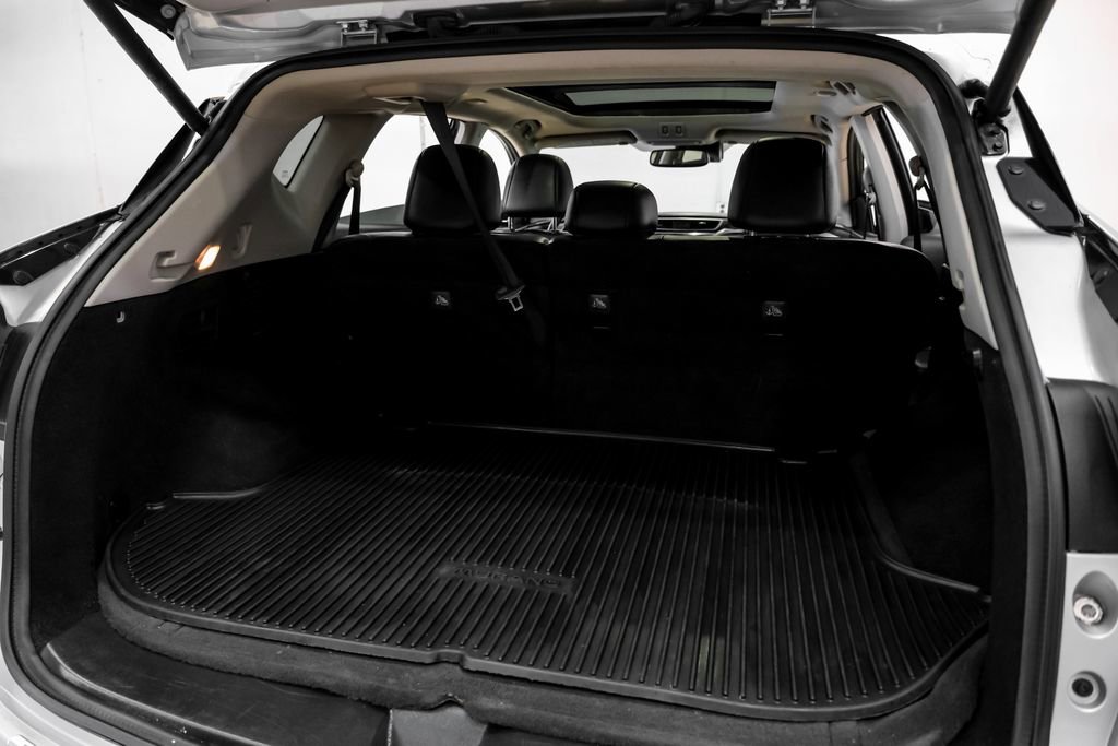 Used 2020 Nissan Murano Platinum w/ Cargo Package image 54
