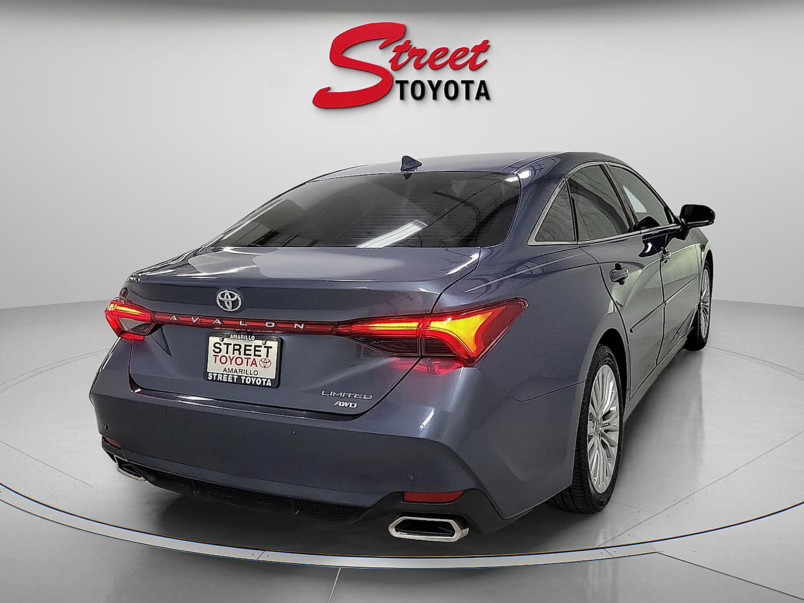 Certified 2021 Toyota Avalon Limited w/ Advanced Safety Package AWD/4WD image 4