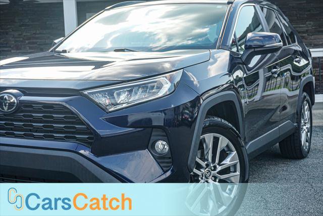 Used 2020 Toyota RAV4 XLE Premium AWD/4WD image 6