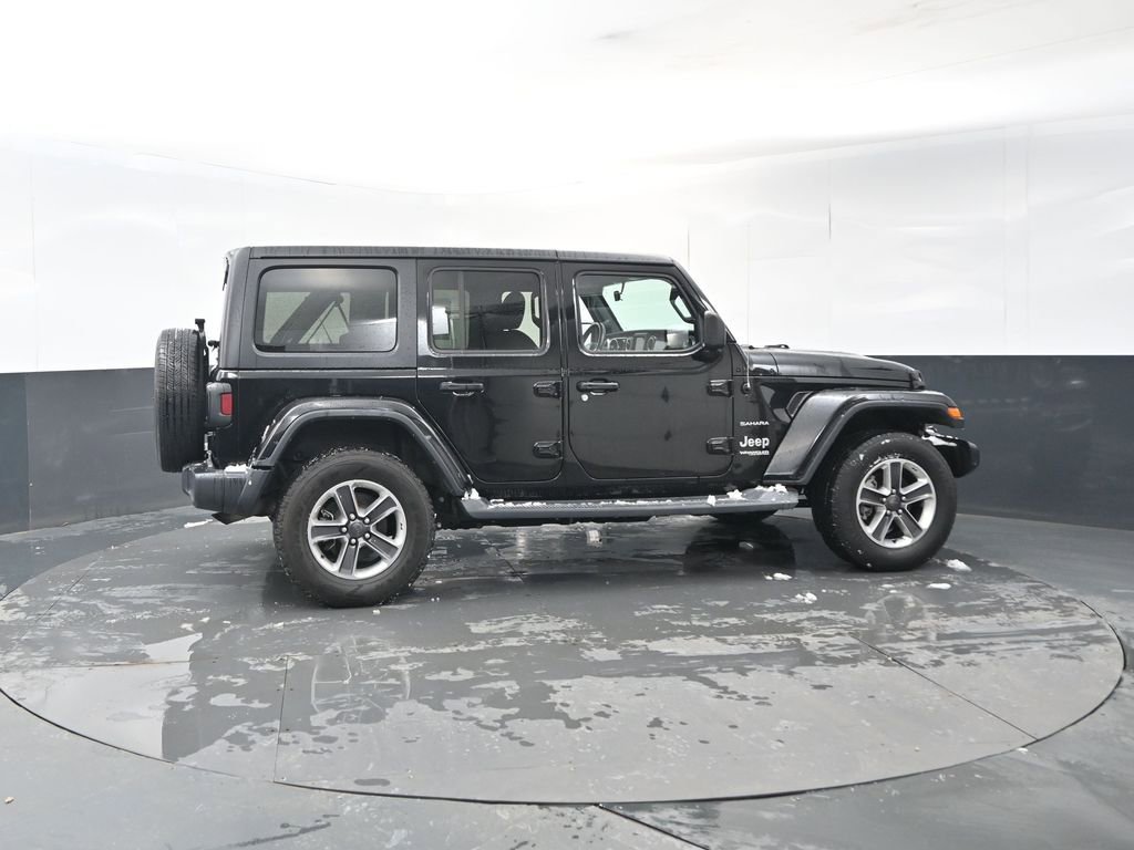 Used 2019 Jeep Wrangler Unlimited Sahara image 6