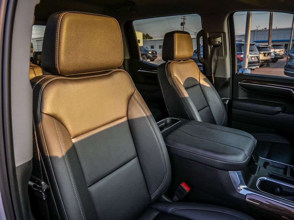 Used 2025 Chevrolet Silverado 1500 RST w/ RST All Star Premium Package AWD/4WD image 19