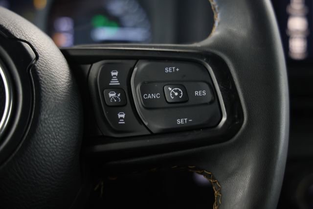 Used 2024 Jeep Wrangler Unlimited AWD/4WD image 31