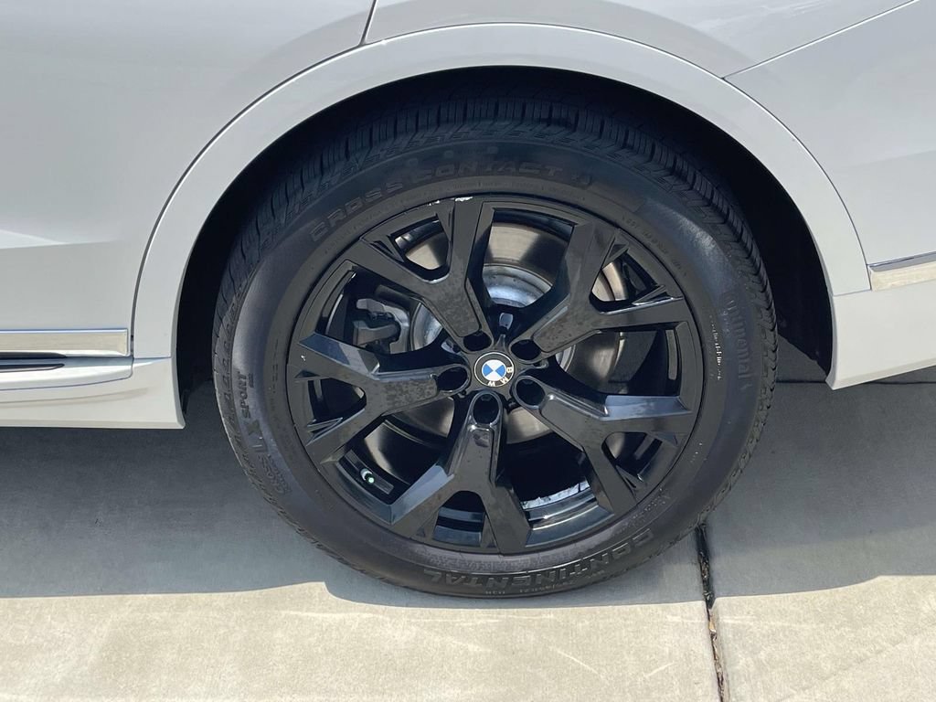 Used 2020 BMW X7 xDrive40i w/ Executive Package AWD/4WD image 10