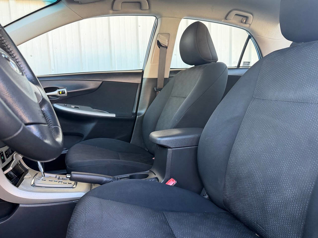 Used 2010 Toyota Corolla S image 8