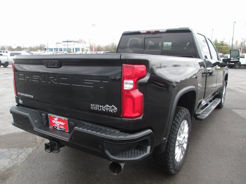 Used 2020 Chevrolet Silverado 2500 High Country w/ Technology Package image 7