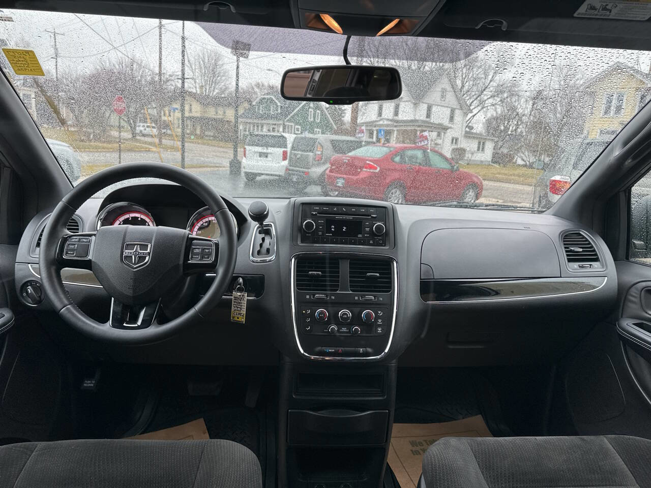 Used 2015 Dodge Grand Caravan SE image 14