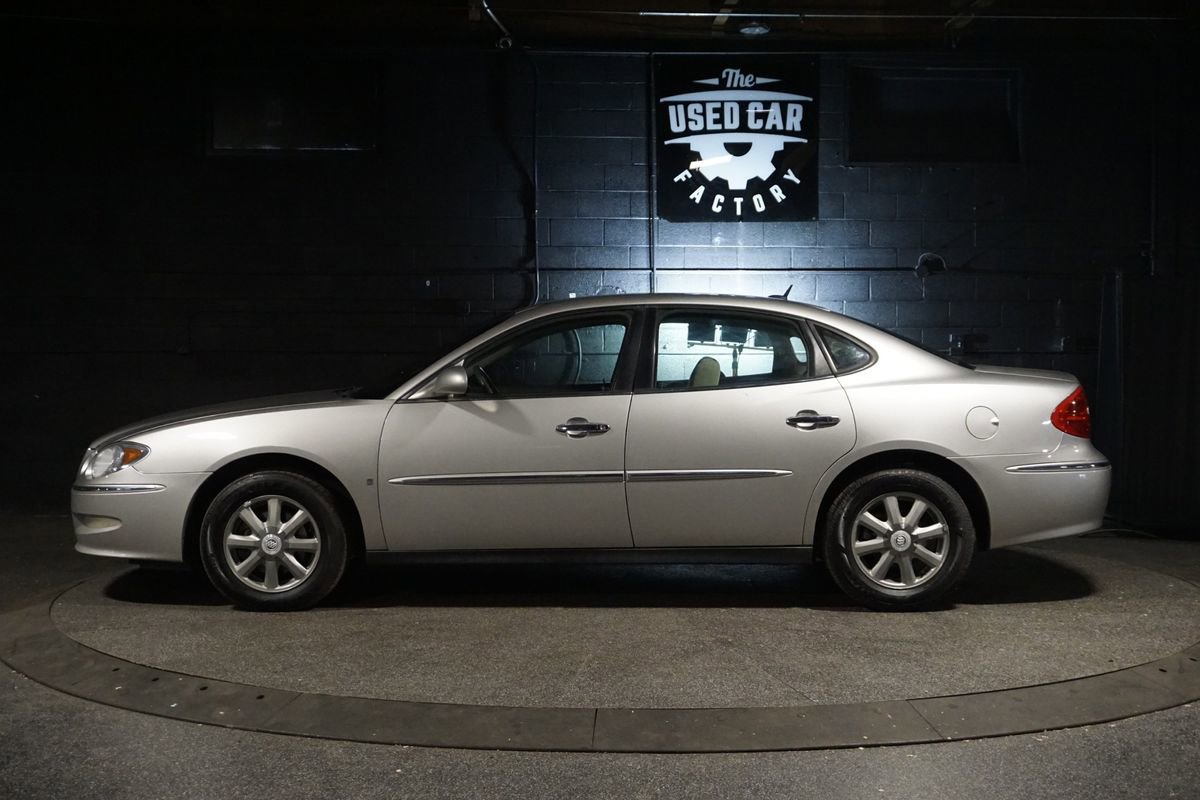 Used 2008 Buick LaCrosse CX FWD image 2