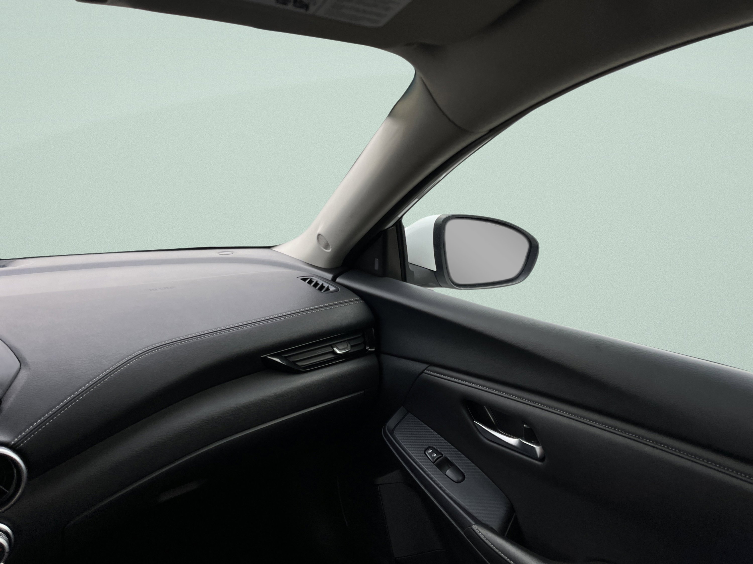 Used 2024 Nissan Sentra SV image 28