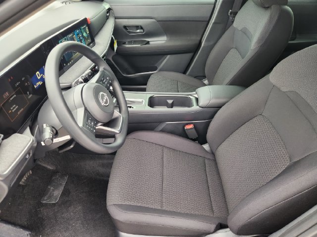 New 2026 Nissan Kicks S FWD image 9