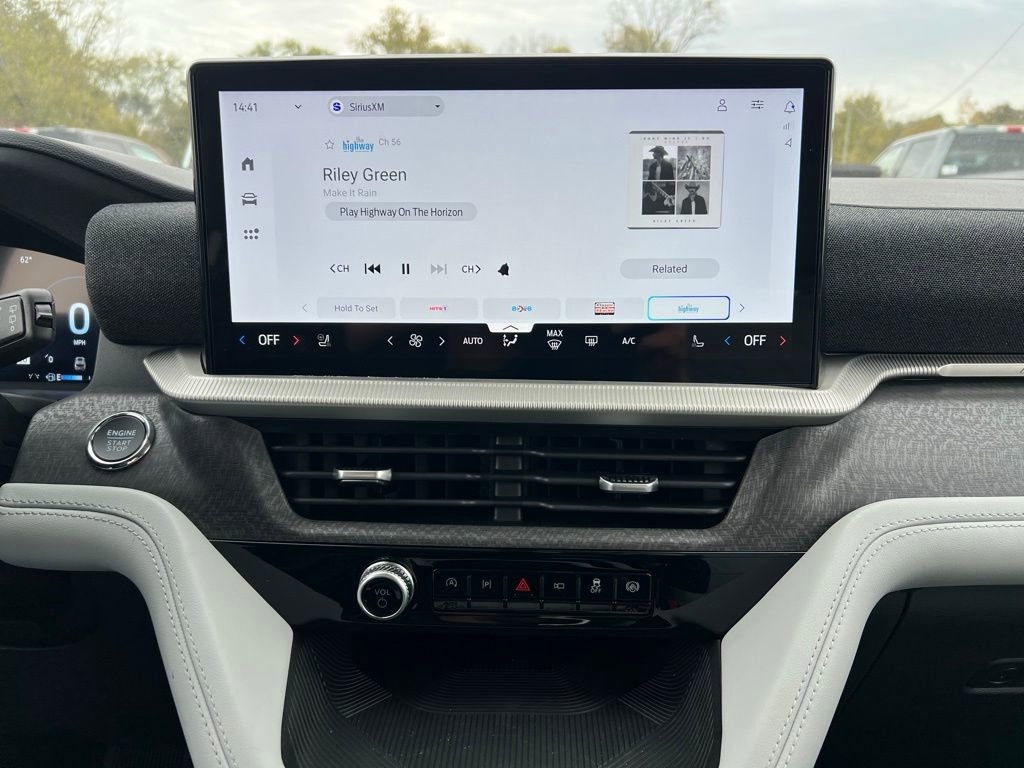 New 2026 Ford Explorer Platinum w/ LUX Leather Package image 25