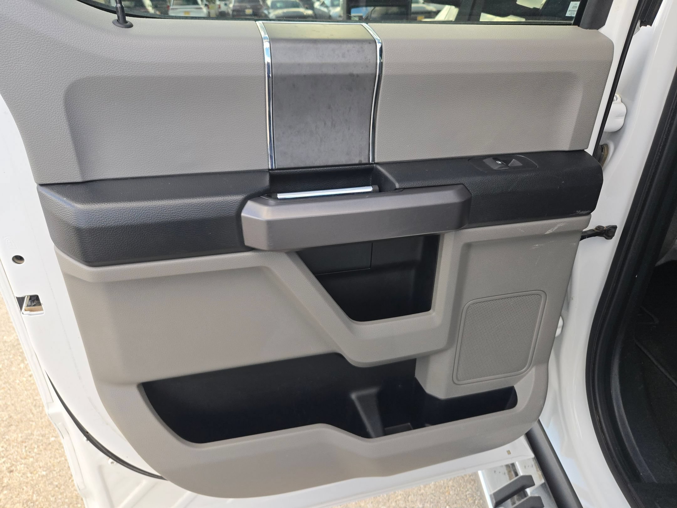 Used 2020 Ford F250 XLT w/ XLT Premium Package AWD/4WD image 14
