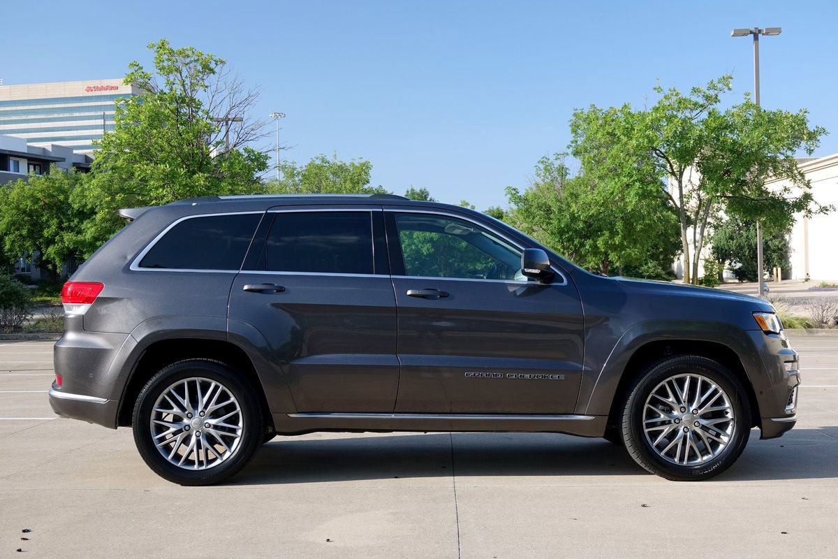 Used 2017 Jeep Grand Cherokee Summit w/ Platinum Series Group image 13