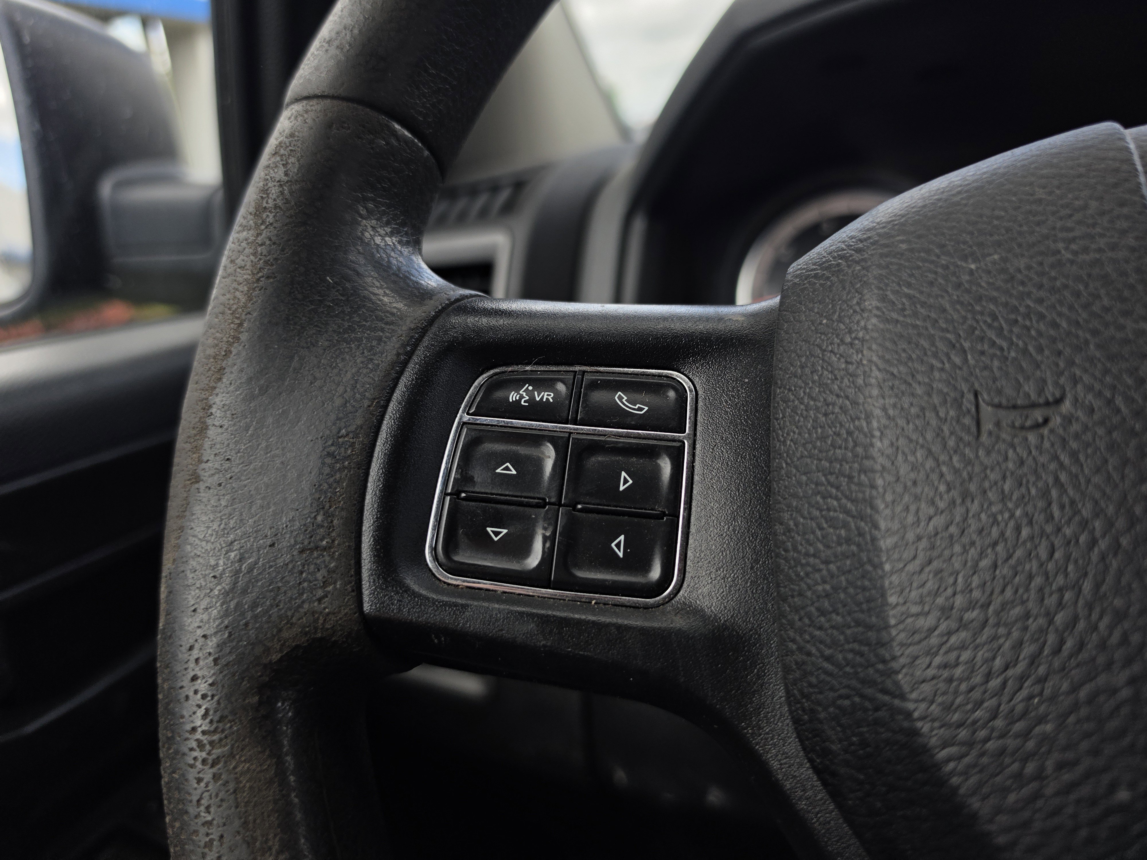 Used 2018 RAM 1500 Express AWD/4WD image 15