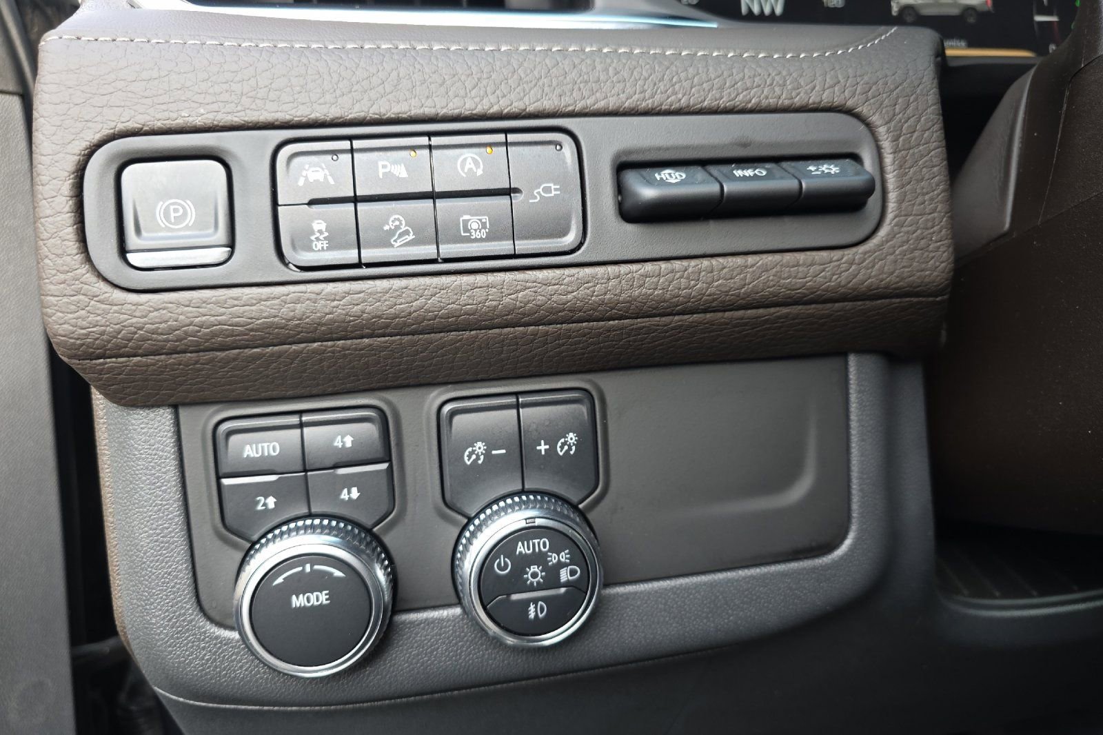 Used 2022 GMC Yukon Denali image 31