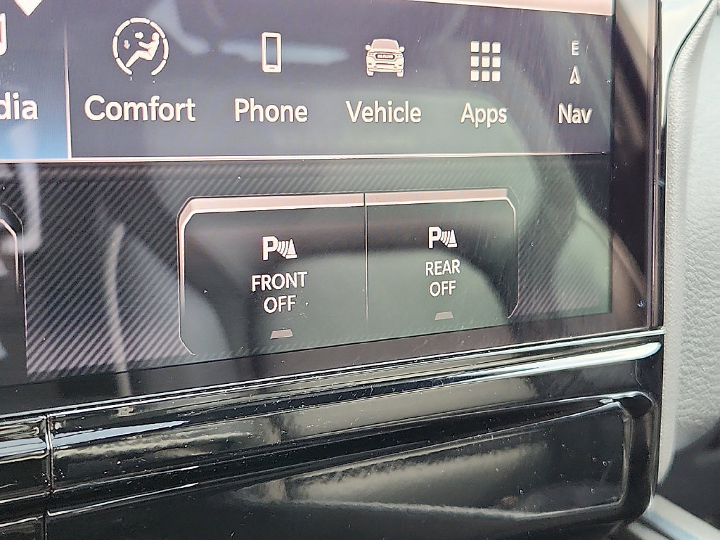 Used 2025 RAM 1500 Laramie w/ Night Edition AWD/4WD image 27