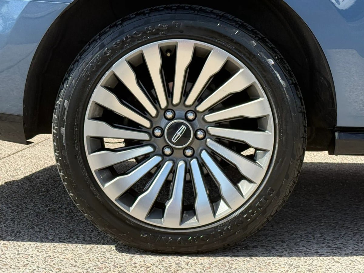 Used 2020 Lincoln Navigator Reserve w/ Luxury Package AWD/4WD image 26