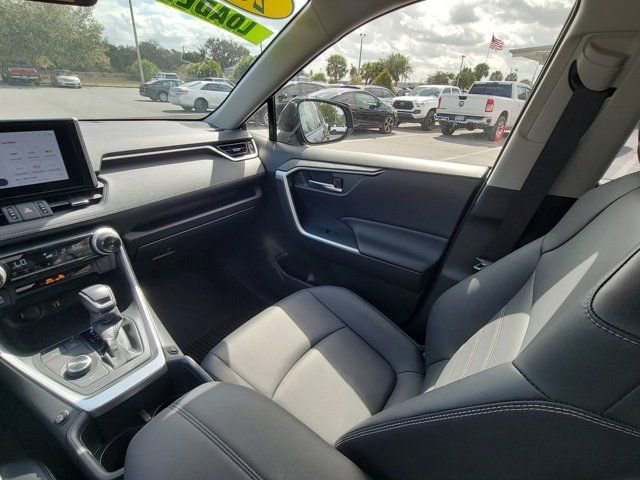 Used 2025 Toyota RAV4 XLE Premium image 3