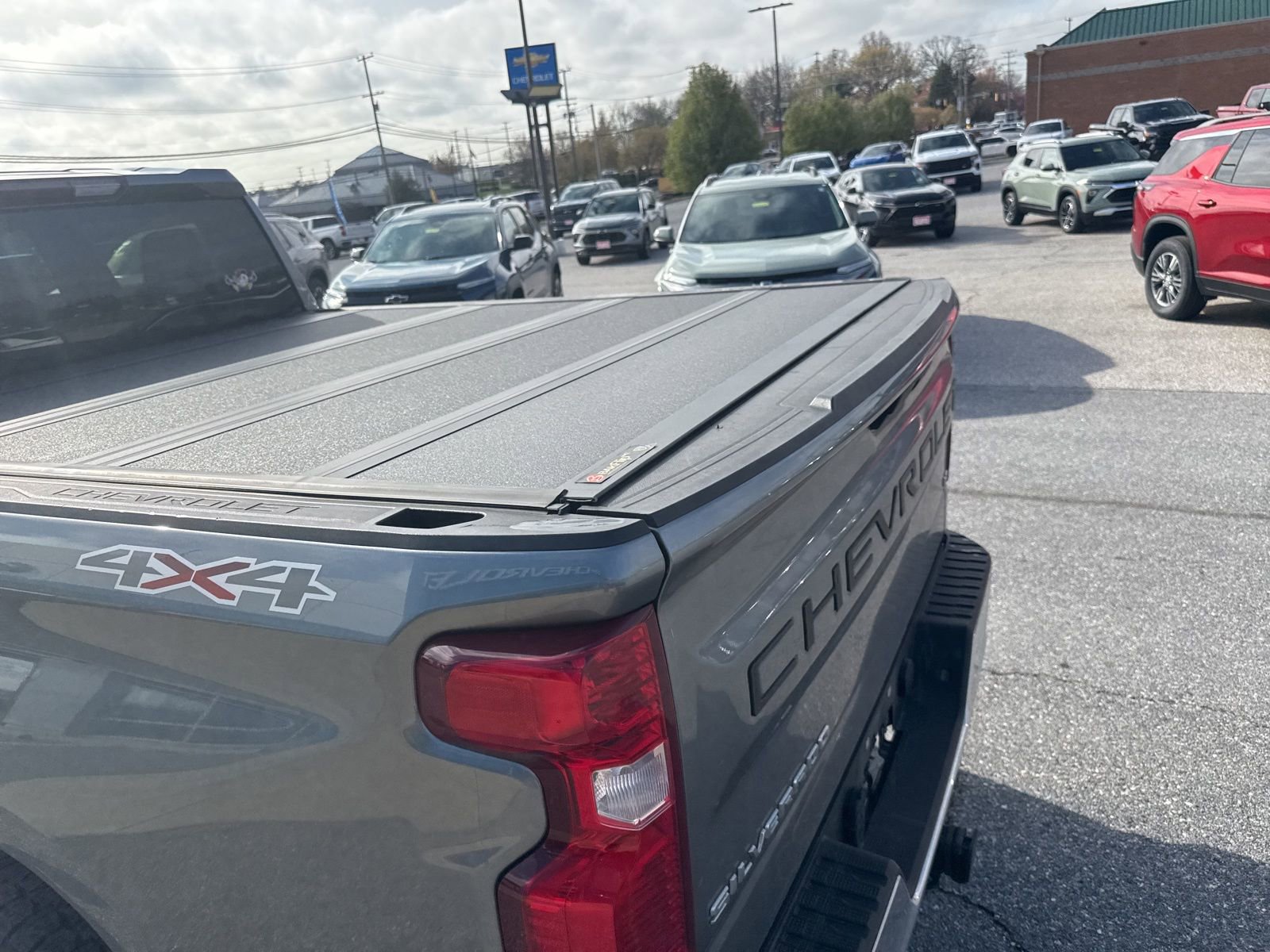 Used 2020 Chevrolet Silverado 1500 LT w/ All-Star Edition image 8