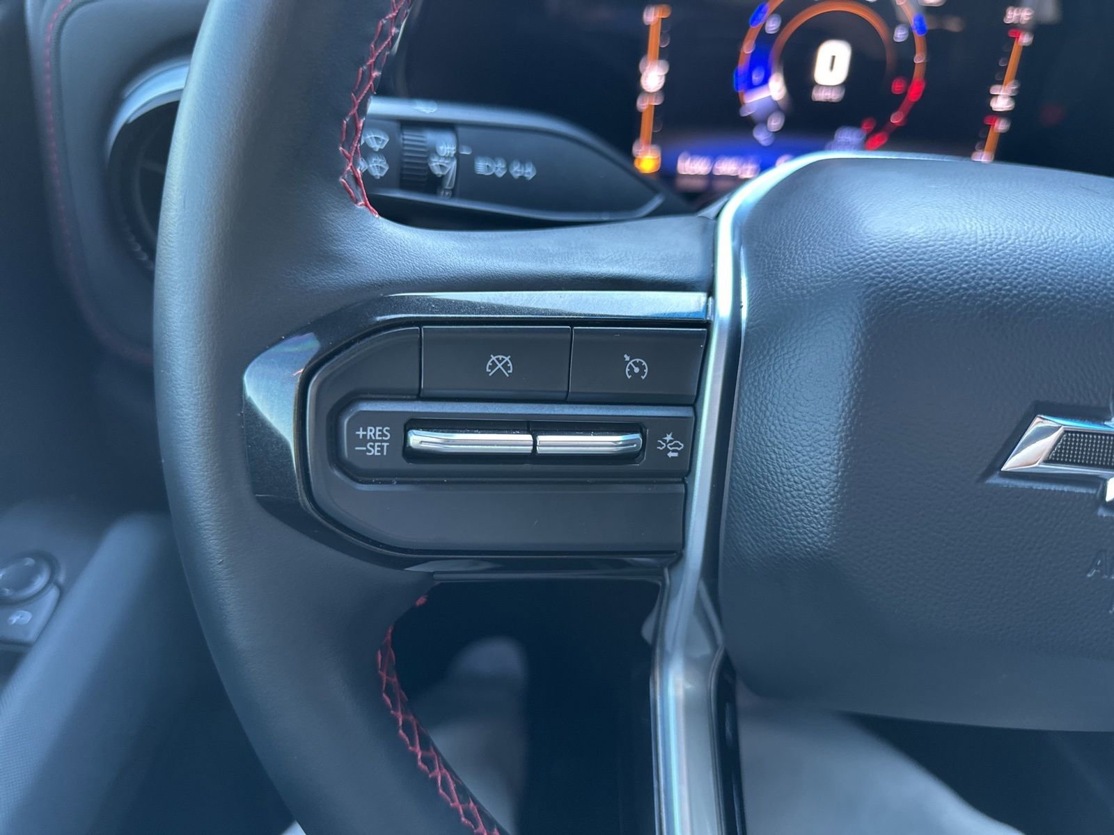 Used 2023 Chevrolet Colorado Z71 w/ Z71 Convenience Package 2 image 29