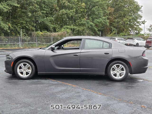 Used 2022 Dodge Charger SXT RWD image 2