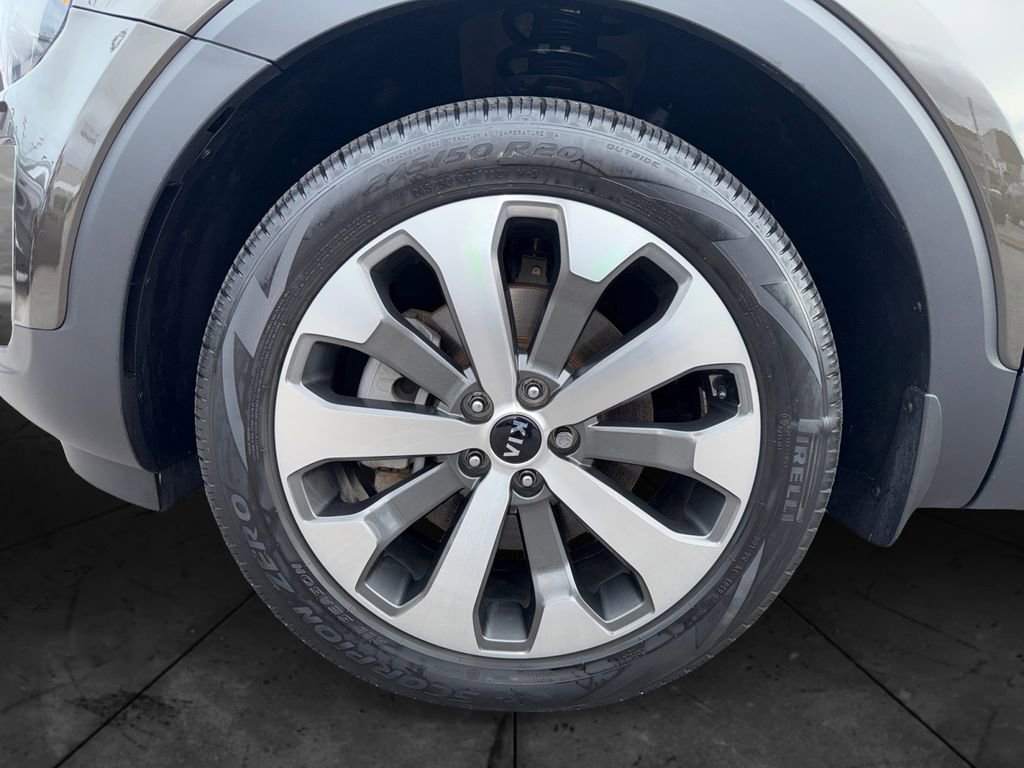 Used 2021 Kia Telluride EX w/ EX Premium Package image 14