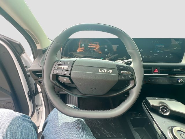 New 2026 Kia EV6 Light RWD image 11